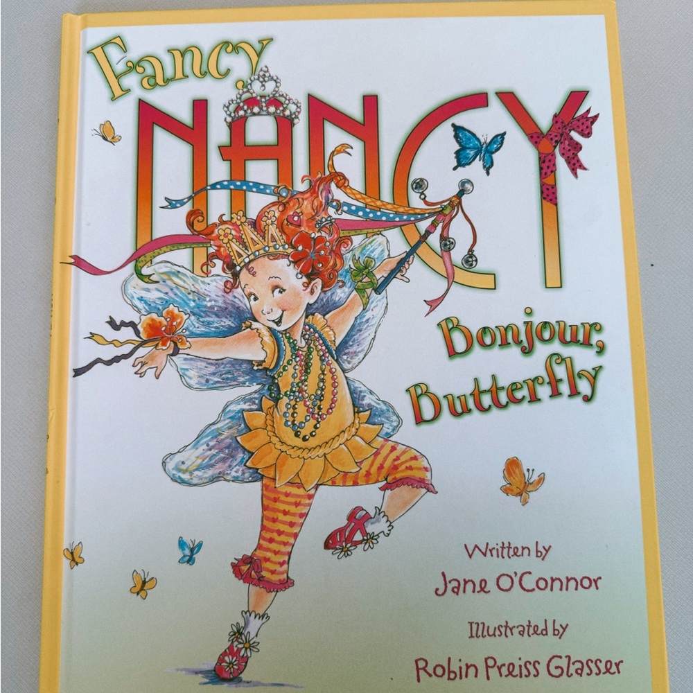 Fancy Nancy Bonjour Butterfly Book